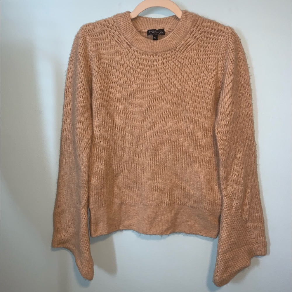 Bell sleeve knit